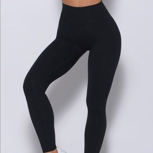 NWT BOMBSHELL SPORTSWEAR UPLIFT LEGGINGS